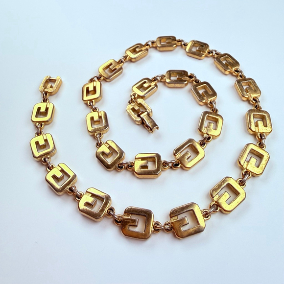 Givenchy G Logo Gold Iconic Runway Classic 1980's Vintage 8mm Necklace 15.5" - Picture 3 of 6